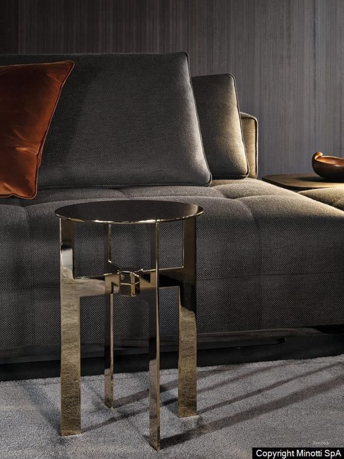 Minotti Ellis Coffee Table - A high-end version that asserts its value