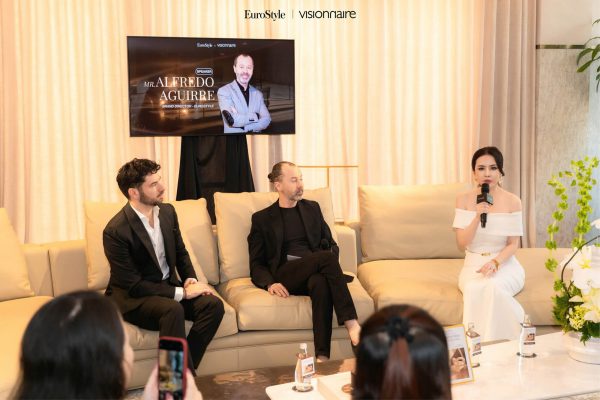 Ms. Claire Ngo - CMO EuroStyle phát biểu khai mạc sự kiện Media Appreciation - Shibari Armchair tại showroom Visionnaire.