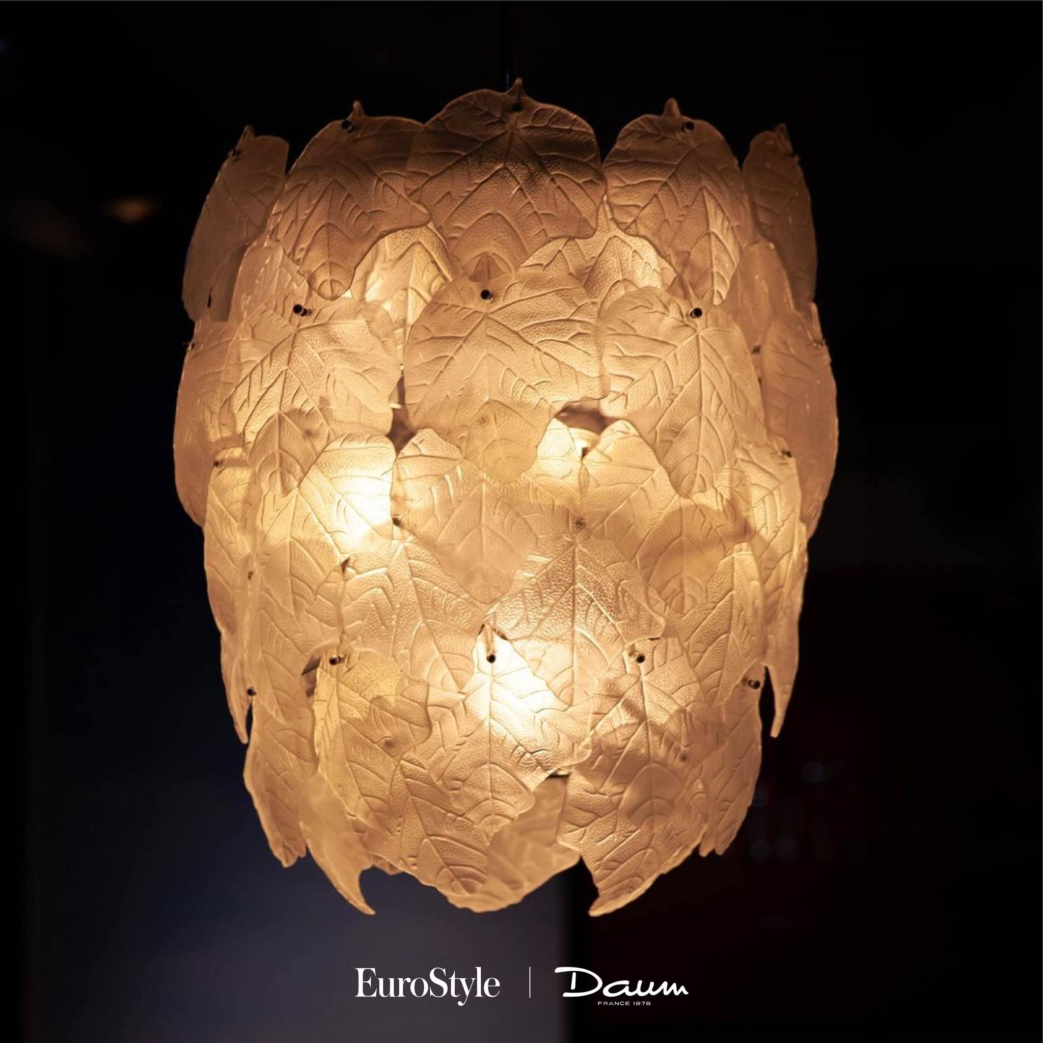 Đèn chiếu sáng Daum