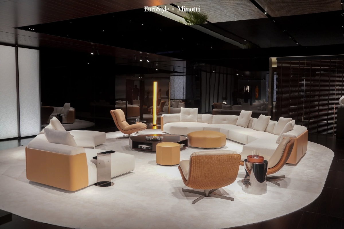 Trực tiếp trải nghiệm không gian trưng bày Sofa Ý