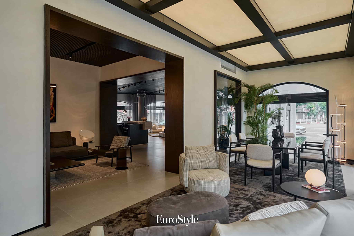 ghế ăn Minotti tại showroom