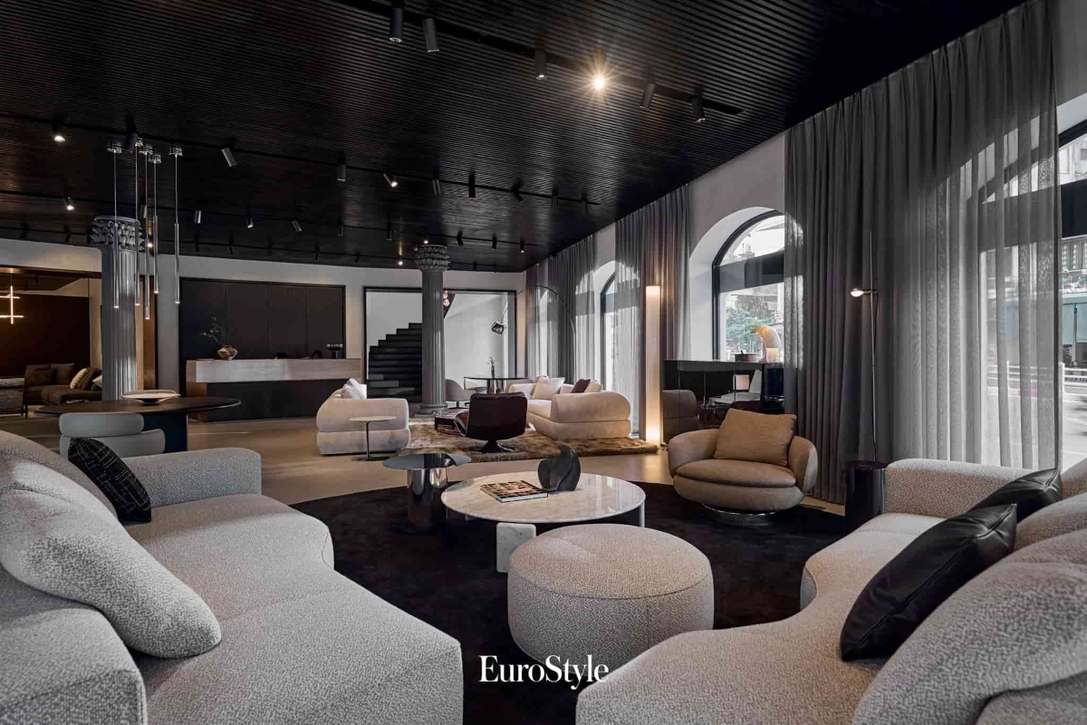 Không gian showroom nội thất nhập khẩu EuroStyle