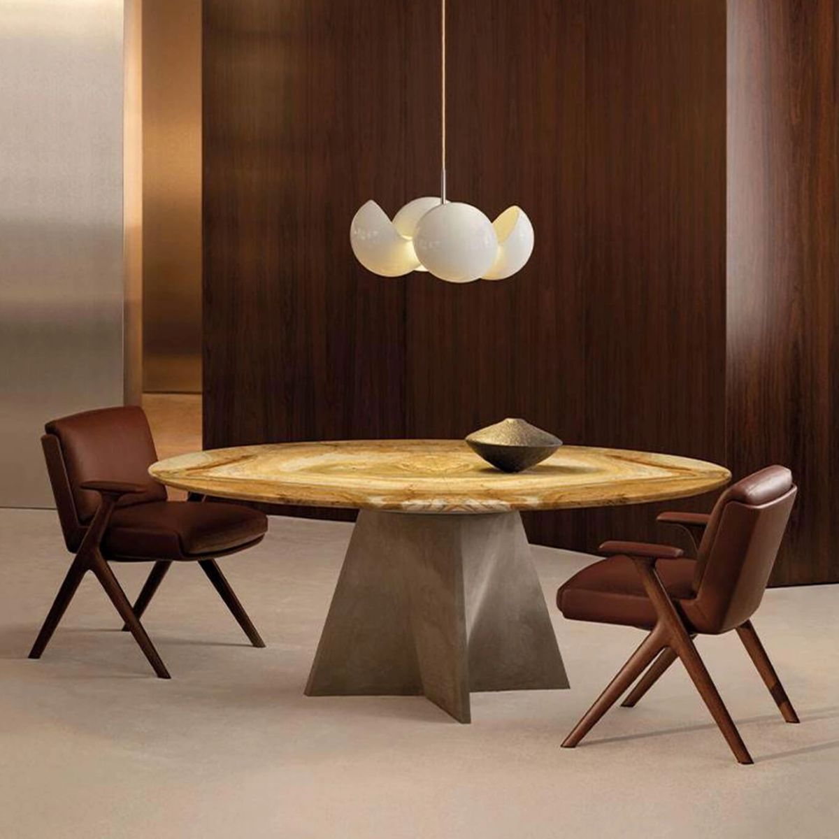Bàn ăn Brutalist Minotti